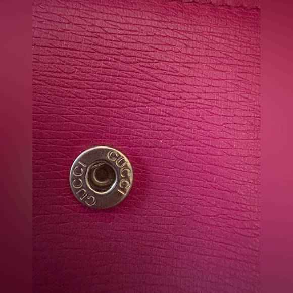 Gucci Takeru Lovely Hearts Heart Interlocking GG Gold Logo Continental W… - Picture 13 of 14